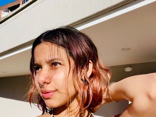 My Age Is 19 Years Old! A Webcam Lovable Female Is What I Am
