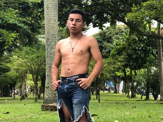 People Call Me Eithan-miller And I Come From Pereira
