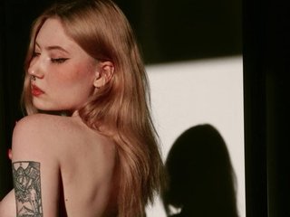 I'm 18 Yrs Old And At BongaCams I'm Named Yummy-girl18 And I'm A Camming Engaging Woman