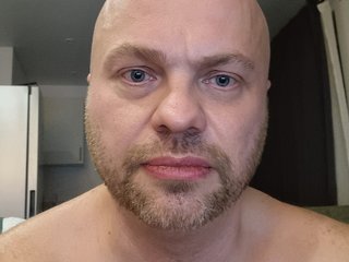 I Am A Blonde! I'm 40 Years Old And My Name Is Futurama1231