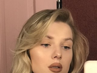 I'm A Sex Chat Charming Gal And My Model Name Is Eli69murmur And 18 Is My Age
