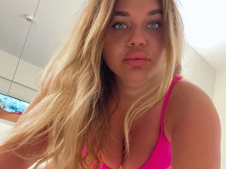My Name Is Allaalla22! I'm 24 Years Of Age
