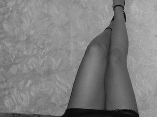 I Am Named LolaLi87, I'm A Camming Attractive Lady
