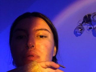 I'm 19 Years Of Age And A Camming Seductive Lady Is What I Am