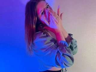 I Am A Brunette, I'm A Webcam Pretty Girl! My Age Is 18 Yrs Old