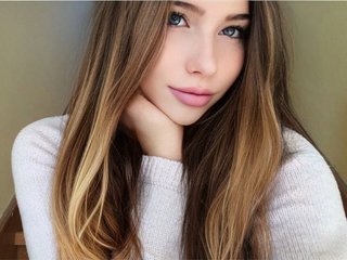 I'm 19 Years Old And A Webcam Hot Gal Is What I Am! I Am A Blonde