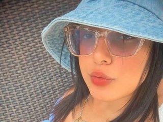 A Sex Webcam Charming Female Is What I Am, I Am A Brunette 2