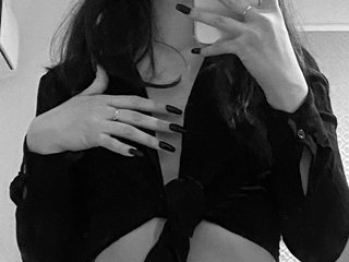 A Cam Desirable Lady Is What I Am, I Am A Brunette, My Model Name Is Glsm1331