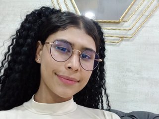 My Age Is 19 Yrs Old, A Sex Webcam Attractive Trans Is What I Am! I Am A Brunette