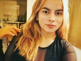A Cam Sensual Honey Is What I Am! I'm 26 And My BongaCams Model Name Is JuanaMiaSanti