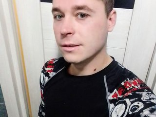 My Name Is Cristalb! I'm 28 Years Of Age