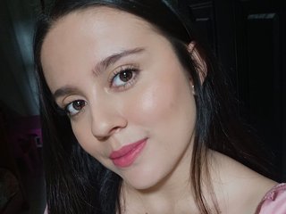 My Age Is 20 Years Old And A Live Webcam Gorgeous Hottie Is What I Am