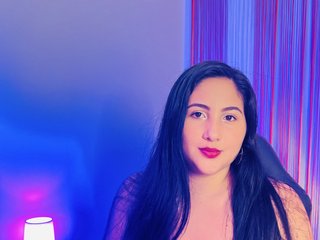 I'm A Live Chat Hot Bimbo! I Am A Brunette! My Age Is 18 Years Old