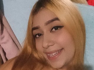 I Am A Redhead, People Call Me Cataleyacutte! I'm A Sex Chat Delectable Lady