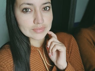 I Am A Brunette, I Am Named Kata-Saenz05 And I'm A Sex Webcam Seductive Bimbo