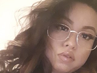 I Am A Brunette! I'm A Camming Gorgeous Honey And 23 Is My Age