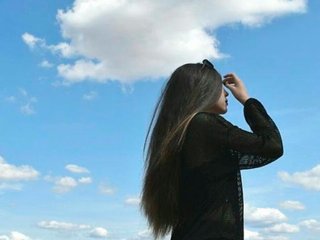 I'm 25 Years Old, I'm A Live Cam Desirable Female