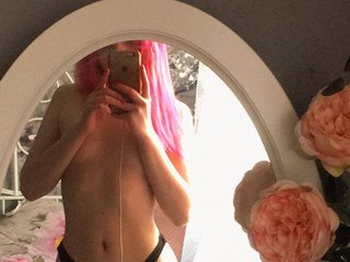 I'm A Live Cam Appealing Gal, My Age Is 21 Yrs Old