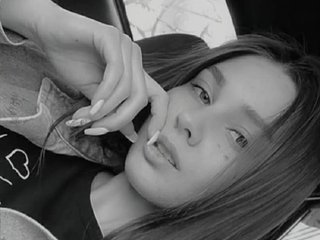 A Cam Suave Gal Is What I Am And I'm 20 And My BongaCams Model Name Is DonnaJust