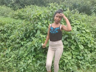 I Am A Blonde! I Come From Antananarivo, At BongaCams I'm Named Vanielah