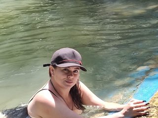 I'm 36 Years Old And A Webcam Appealing Hottie Is What I Am, My BongaCams Name Is KendallMils