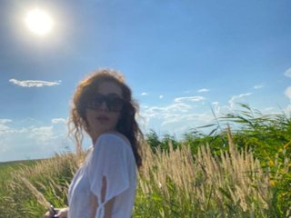 I'm A Cam Desirable Gal, My Name Is Nikkiloret! I Am A Redhead