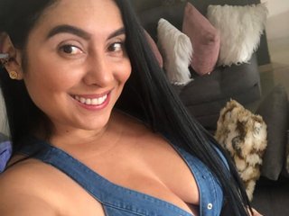 A Camming Attractive Girl Is What I Am! My Model Name Is Martina-martix