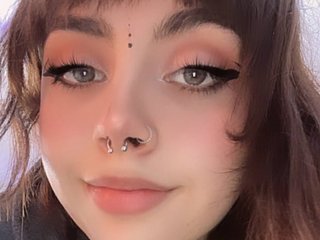 My Age Is 24 Years Old, My Name Is Heladittoss