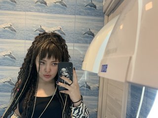 I'm A Sex Chat Attractive Female! I Am A Brunette And I Am Named LollyVi7