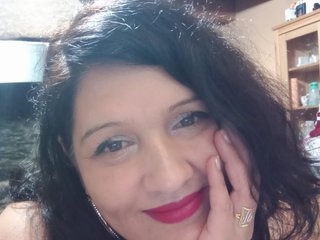 I Come From EspaÃ±a And I'm 40 And I'm A Live Cam Delicious Bimbo