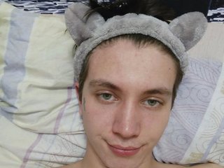 I Am A Brunette! I Am Named FeechkaV
