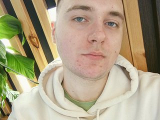 26 Is My Age! People Call Me Rompasso97