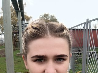 A Live Chat Appealing Hottie Is What I Am! I Am A Blonde