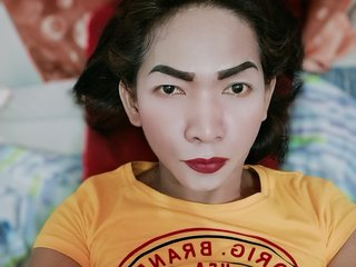 My BongaCams Name Is Izzycumer! I'm 36 Years Old! I'm A Camming Pretty Shemale