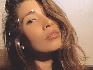 I'm A Sex Chat Lovable Bimbo! I Am A Brunette