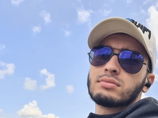 I Am Named Jackdavxixen, I'm 25