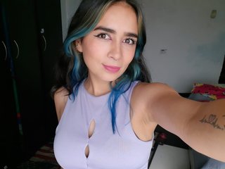 I Am A Brunette! I'm A Live Chat Desirable Gal
