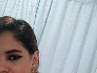 I'm 21 Years Old And I'm A Sex Chat Suave Lady