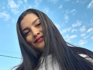 My Name Is Tifanysweet1 And I'm 23 Years Old! I'm A Live Cam Pretty Lady