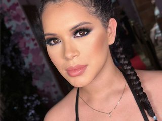 I'm 18 Yrs Old! My BongaCams Name Is Sweetdaki And I Am A Brunette