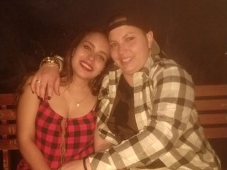 We Are A Sex Chat Irresistible Pair, We Are Blonde