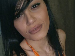 A Cam Lovely Female Is What I Am! People Call Me Miss-Anyela! I Come From Roma