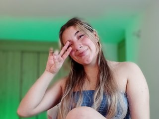 I Am From MedellÃ­n, I Am A Blonde, I'm A Sex Chat Desirable Female
