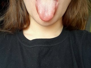 I Am A Brunette! I'm A Camming Cute Chick 2