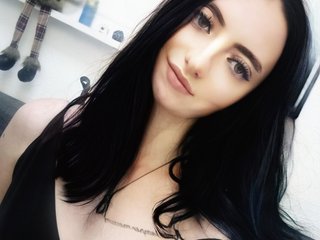 A Live Chat Pretty Girl Is What I Am, I'm 27 Yrs Old