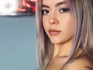 I'm 21 Years Old! I Am A Blonde, A Sex Cam Pretty Lady Is What I Am