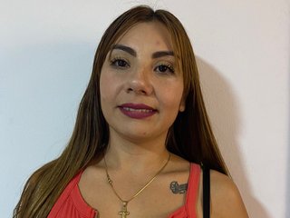 A Live Chat Good-looking Honey Is What I Am And I Am A Blonde