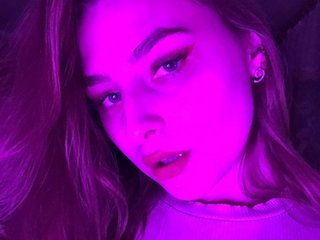 A Sex Chat Horny Lady Is What I Am And My Name Is SweetBabyHot! 19 Is My Age