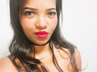 I Am A Brunette And A Sex Cam Delicious Chick Is What I Am, At BongaCams People Call Me Evelynn