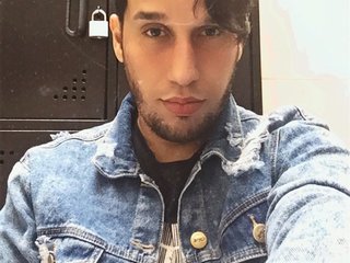 My BongaCams Model Name Is Jhonscottwd! I Am A Brunette